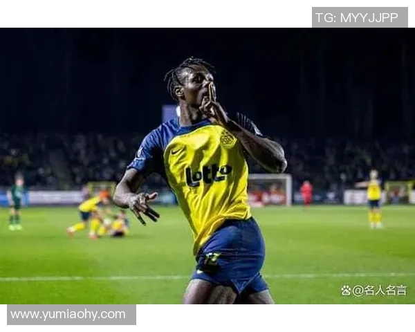 天生足球明星的魅力与成就揭秘，谁是球场上的天赋异禀者